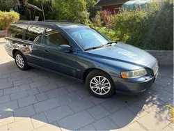 Blå Begagnad 2006 Volvo V70 Kombi | 27 000 kr (Marknadspris)