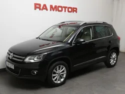 Svart Begagnad 2014 VW Tiguan S SUV | 134 800 kr (Marknadspris)