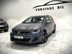Grå Begagnad 2020 VW Golf VIII GTE Halvkombi | 249 900 kr (Superpris)