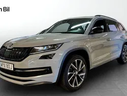 Grå Begagnad 2020 Skoda Kodiaq SportLine SUV | 359 000 kr (Marknadspris)