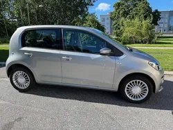 Silver Begagnad 2016 VW up! high up! Halvkombi | 75 000 kr (Bra pris)