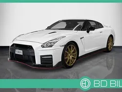 Vit Begagnad 2015 Nissan GT-R GT Sportkupé | 1 379 000 kr