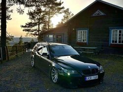 Svart Begagnad 2007 BMW 520 Sport Line Kombi | 60 000 kr (Marknadspris)