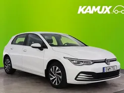 Vit Begagnad 2021 VW Golf VIII Halvkombi | 278 800 kr (Dyr)