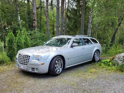 Silver Begagnad 2005 Chrysler 300C Touring Kombi | 49 500 kr (Bra pris)