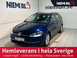 Mörkblå (blå metallic) Begagnad 2018 VW Golf VII Kombi | 149 900 kr (Marknadspris)