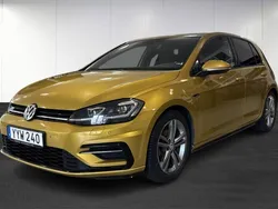Gul (yellow) Begagnad 2017 VW Golf VII R-line Kombi | 179 900 kr (Marknadspris)