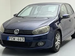 Mörkblå Begagnad 2012 VW Golf VII | 98 000 kr (Marknadspris)
