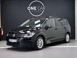 Svart Begagnad 2015 VW Touran Minibuss | 189 400 kr (Dyr)