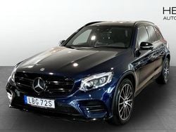 Mörkblå (blue) Begagnad 2018 Mercedes GLC300 Kombi | 339 900 kr