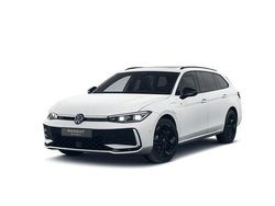 Pure white Ny 2025 VW Passat R-line Kombi | 573 300 kr (Marknadspris)