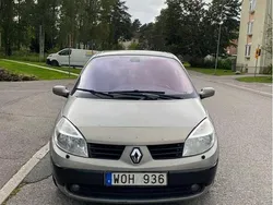 Grå Begagnad 2006 Renault Scénic II Minibuss | 9 500 kr (Superpris)