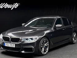 Grå Begagnad 2017 BMW M550 Comfort Edition Sedan | 509 800 kr (Marknadspris)