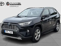 Svart Begagnad 2020 Toyota RAV4 Hybrid Executive SUV | 329 000 kr (Marknadspris)