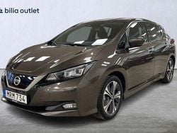 Brun Begagnad 2022 Nissan Leaf 360º Halvkombi | 179 000 kr (Marknadspris)