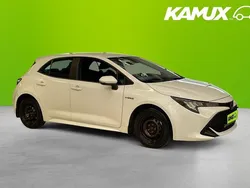 Vit Begagnad 2020 Toyota Corolla Hybrid Life Halvkombi | 169 700 kr (Marknadspris)