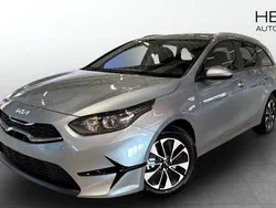 Grå (grey) Ny 2025 Kia Ceed Kombi | 254 656 kr (Superpris)