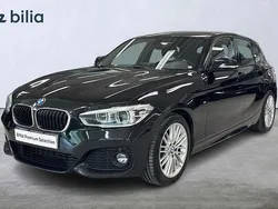 Svart Begagnad 2018 BMW 118 M Sport Halvkombi | 169 900 kr (Marknadspris)