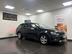 Svart Begagnad 2016 Skoda Octavia Scout Kombi | 148 900 kr (Lite dyr)