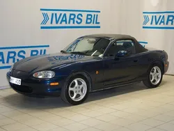 Mörkblå Begagnad 1998 Mazda MX5 Cab | 139 000 kr