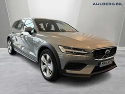 Begagnad 2024 Volvo V60 CC Kombi | 419 500 kr (Bra pris)