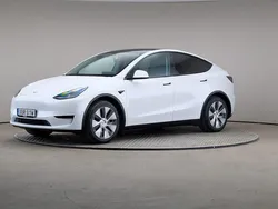Vit Begagnad 2023 Tesla Model Y Standard Range SUV | 365 000 kr