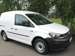 Vit Begagnad 2017 VW Caddy Minibuss | 148 750 kr (Marknadspris)