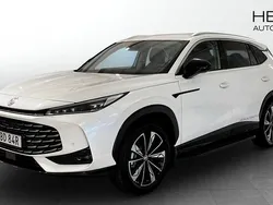 Vit (white) Ny 2025 MG HS Luxury SUV | 439 990 kr (Marknadspris)
