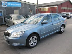 Ljusgrå Begagnad 2008 Skoda Octavia Halvkombi | 44 500 kr (Marknadspris)