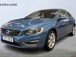 Blå Begagnad 2015 Volvo S60 Sedan | 174 900 kr