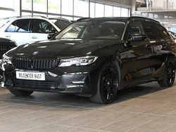 Svart Begagnad 2020 BMW 330e Sport Line Kombi | 279 000 kr (Superpris)