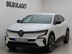 Vit Begagnad 2022 Renault Mégane Techno Halvkombi | 339 800 kr (Marknadspris)