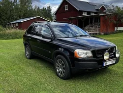 Svart Begagnad 2005 Volvo XC90 Momentum SUV | 30 000 kr (Bra pris)