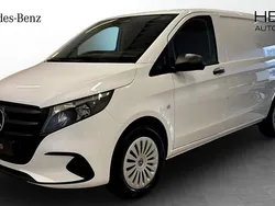 Svart Ny 2025 Mercedes Vito Minibuss | 483 360 kr (Superpris)