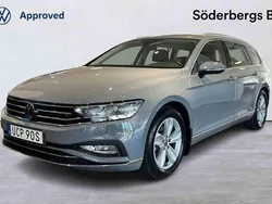 Grå Begagnad 2024 VW Passat Kombi | 379 500 kr (Marknadspris)