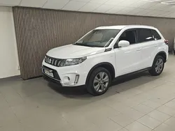 Vit Begagnad 2020 Suzuki Vitara SUV | 209 700 kr (Marknadspris)