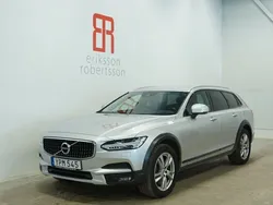 Silver Begagnad 2019 Volvo V90 CC Momentum Kombi | 299 900 kr (Marknadspris)