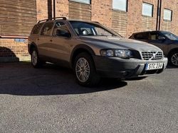 Brun Begagnad 2001 Volvo XC70 SUV | 25 000 kr (Bra pris)