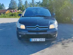 Mörkblå Begagnad 2007 Citroën C4 Halvkombi | 25 900 kr (Marknadspris)