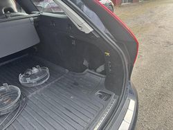Grå Begagnad 2019 Volvo V90 CC Momentum Kombi | 210 000 kr (Lite dyr)