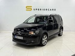 Svart Begagnad 2011 VW Touran Cross Minibuss | 89 900 kr