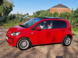 Röd Begagnad 2014 VW up! high up! Halvkombi | 49 900 kr (Marknadspris)