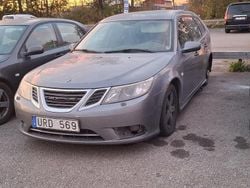 Grå Begagnad 2008 Saab 9-3 Vector Kombi | 22 900 kr (Marknadspris)