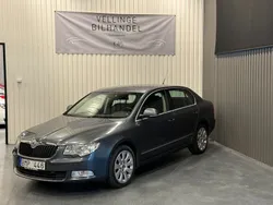 Mörkgrå Begagnad 2009 Skoda Superb Elegance Halvkombi | 59 900 kr (Marknadspris)
