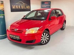 Röd Begagnad 2005 Toyota Corolla Halvkombi | 46 900 kr (Marknadspris)