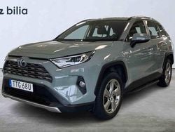 Grön Begagnad 2021 Toyota RAV4 Hybrid SUV | 364 800 kr