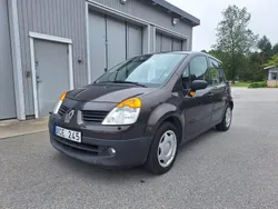 Brun Begagnad 2006 Renault Modus Minibuss | 18 500 kr (Marknadspris)