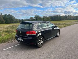 Svart Begagnad 2013 VW Golf VII Halvkombi | 59 900 kr (Bra pris)