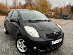 Svart Begagnad 2009 Toyota Yaris Halvkombi | 39 500 kr (Bra pris)