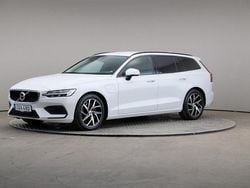 Vit Begagnad 2020 Volvo V60 Momentum Kombi | 275 000 kr (Marknadspris)